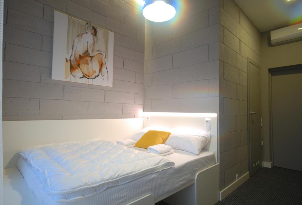Cubby Hotel リヴィウ エクステリア 写真